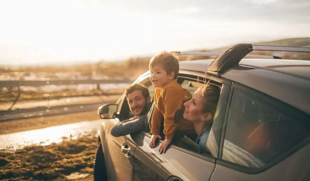 Child-friendly activities while you are on a road trip