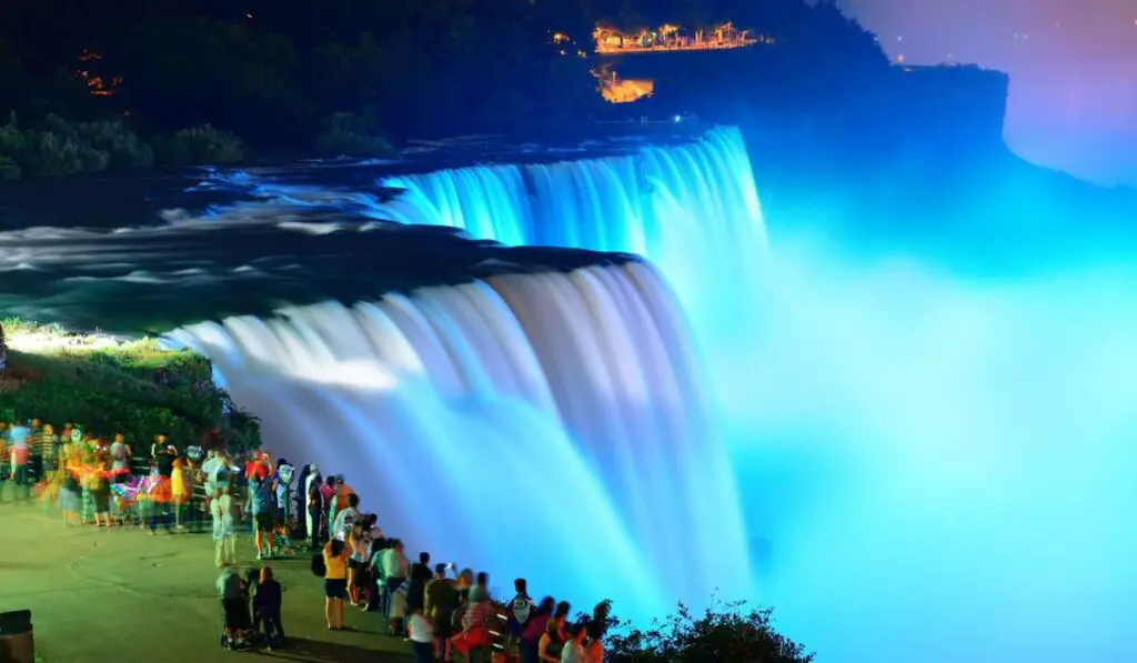 Niagara Falls at night